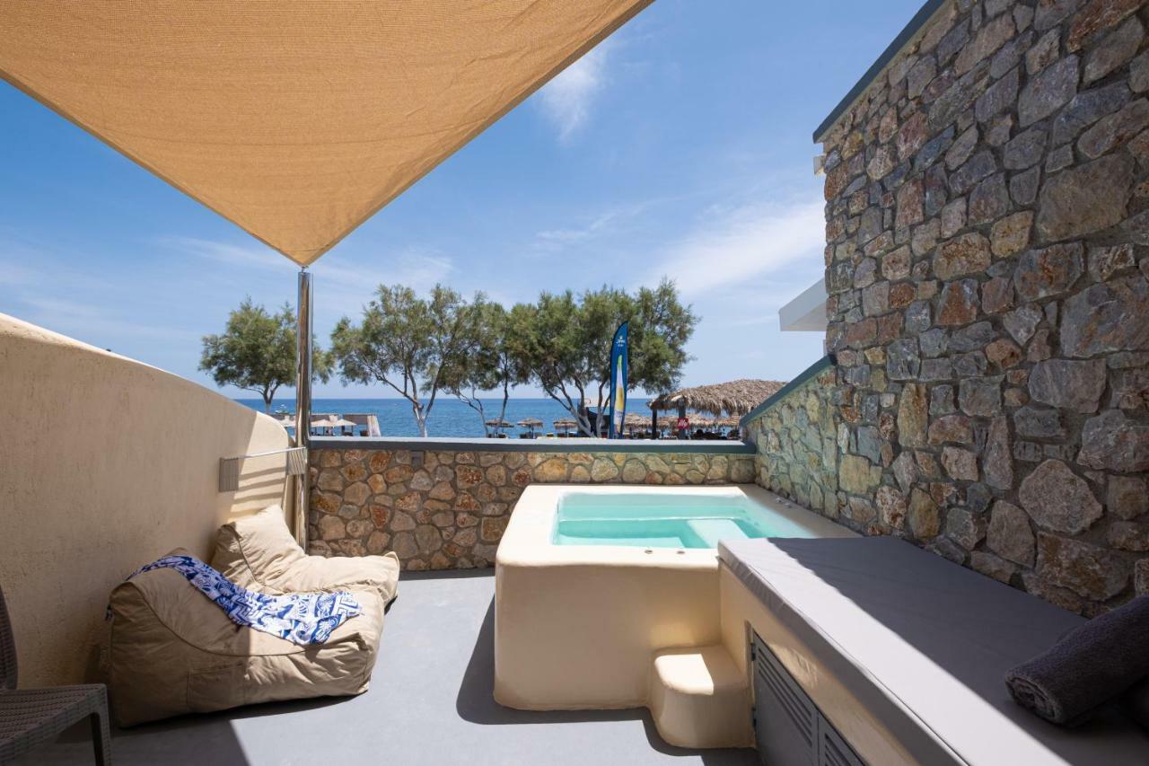 Cyclops Beach Apartments Playa de Perivolos Exterior foto