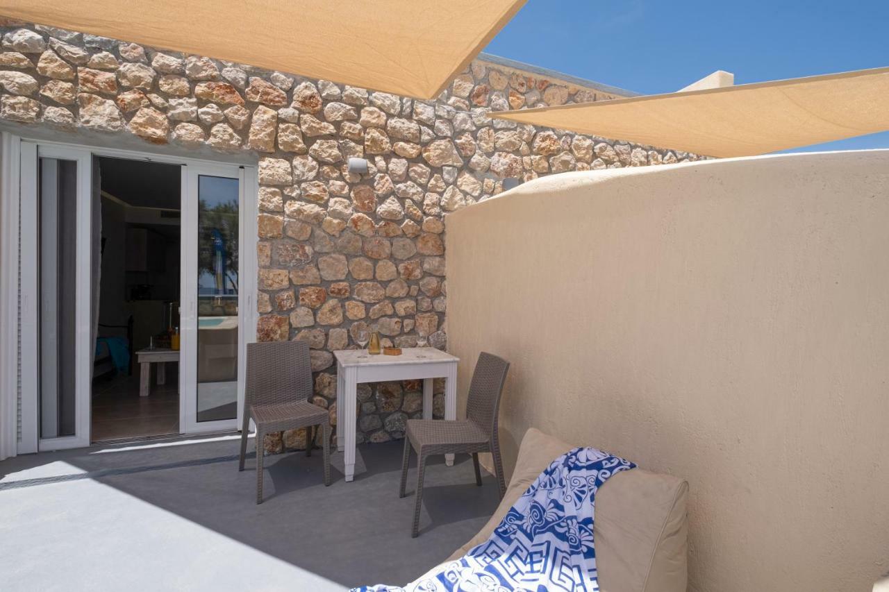 Cyclops Beach Apartments Playa de Perivolos Exterior foto