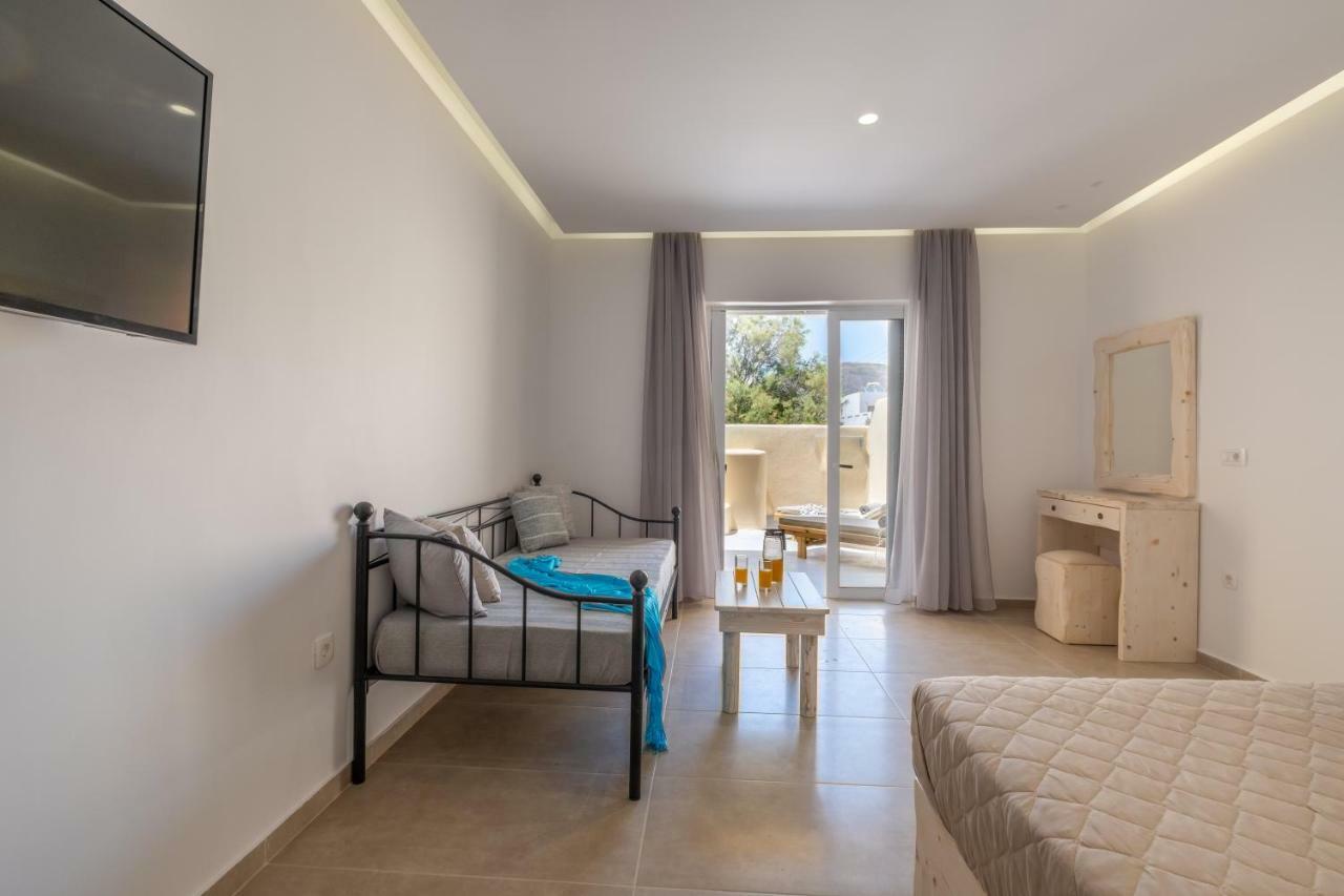 Cyclops Beach Apartments Playa de Perivolos Exterior foto