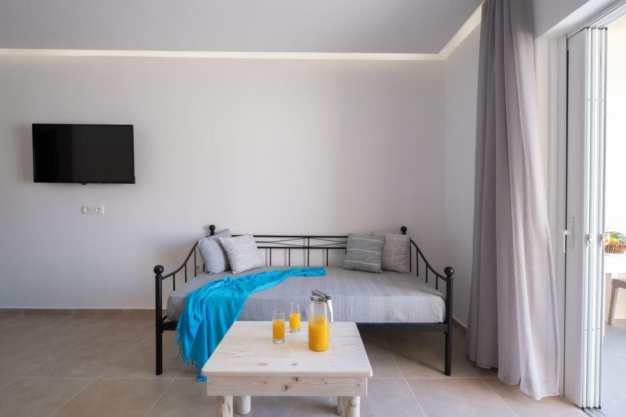 Cyclops Beach Apartments Playa de Perivolos Exterior foto